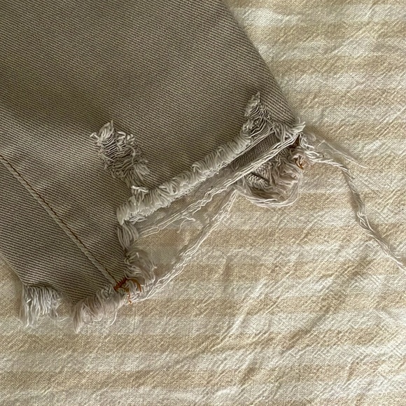 Distressed WISH LIST Jeans! - Picture 5 of 7